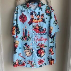 short-sleeve button-up shirt with a novelty Vintage  Christmas print size large